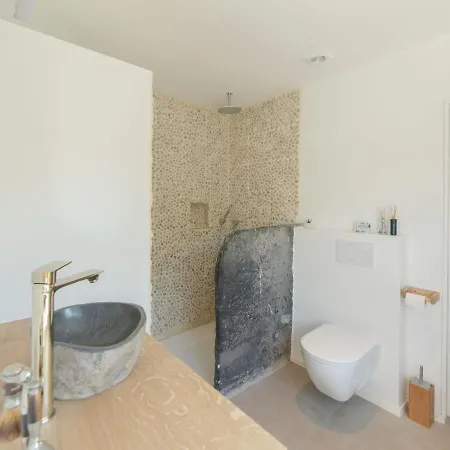 Hutje Bij De Zee By Interhome *