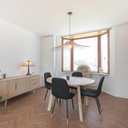 Villa Hutje Bij De Zee By Interhome