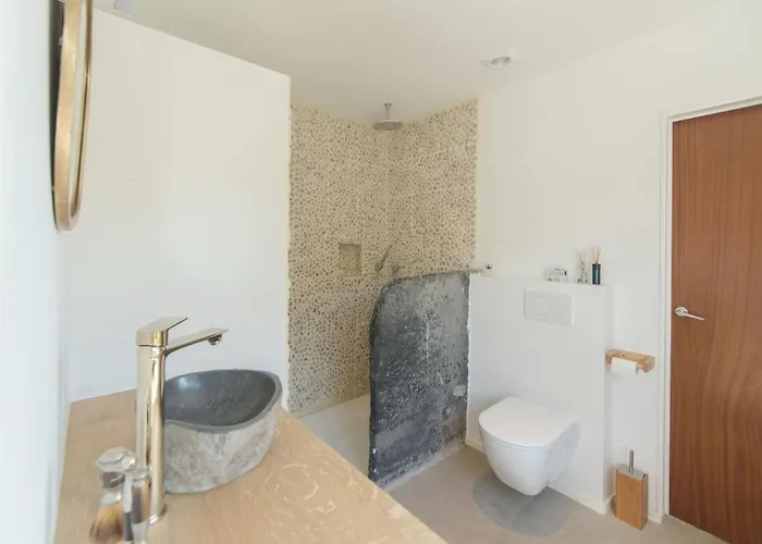 Hutje Bij De Zee By Interhome *