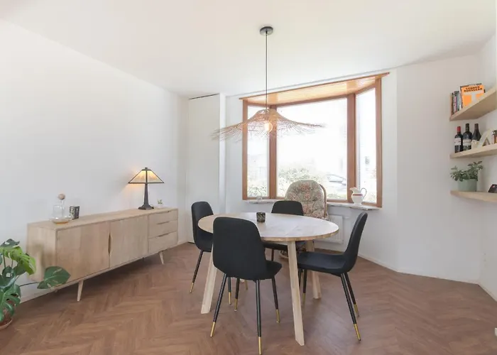 Villa Hutje Bij De Zee By Interhome